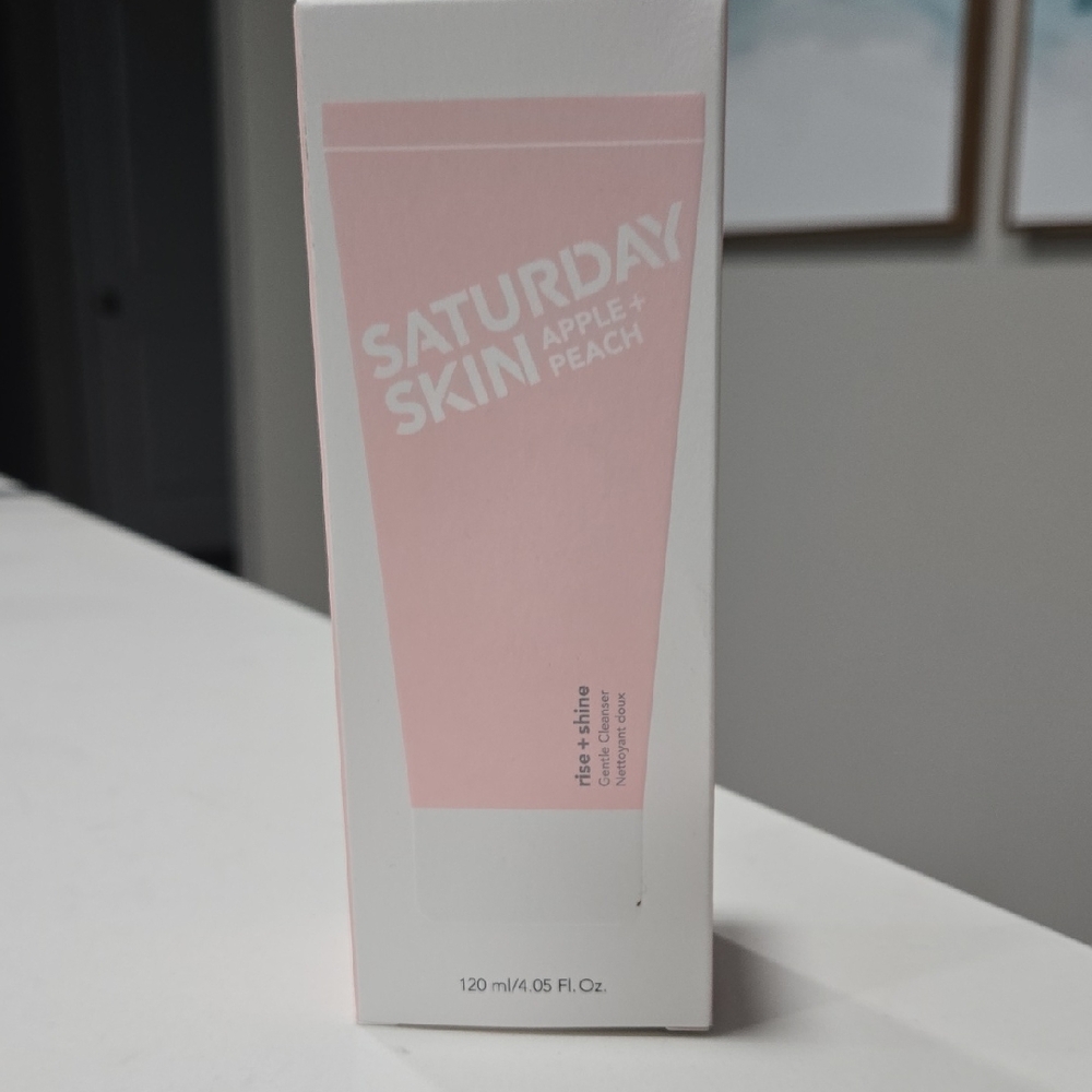 Saturday Skin Apple + Peach Refining Cleanser - Pink